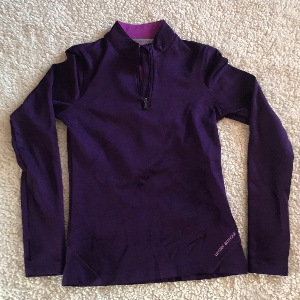 Women’s Under Armour Cold Gear top. Size medium.
